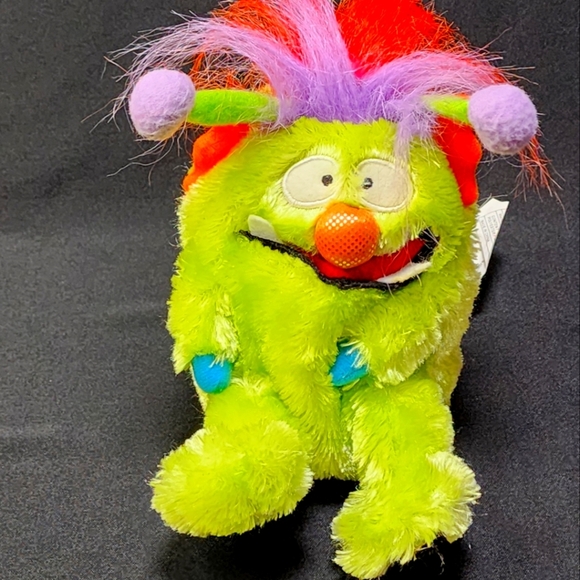 Gemmy Monster Maniacs Animated Plush Madge Green Sings Works Great - Picture 7 of 9